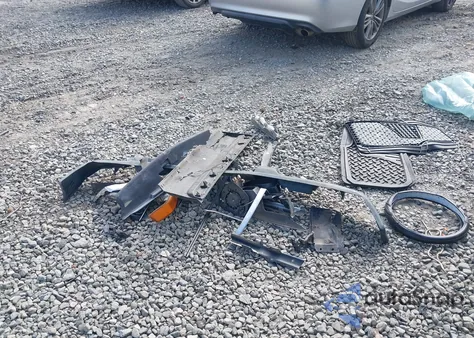 2001 Chevrolet S-10 Ls z USA, uszkodzony, nr VIN 1GCCS145518174376